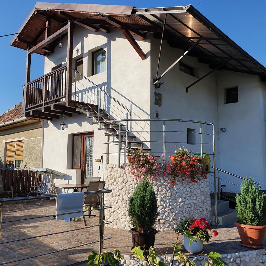Appartamento Casa Orsi Turda Esterno foto